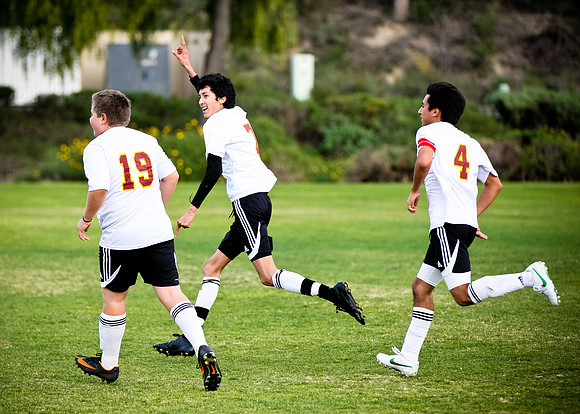 cca2013soccer-action-021